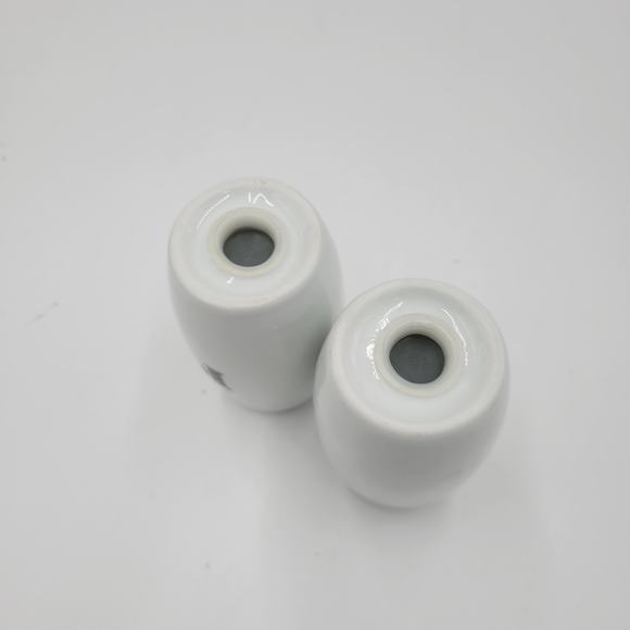 Home Kitchen Salt and Pepper Shaker White Solid Letters Home Kitchen Décor - Picture 3 of 6